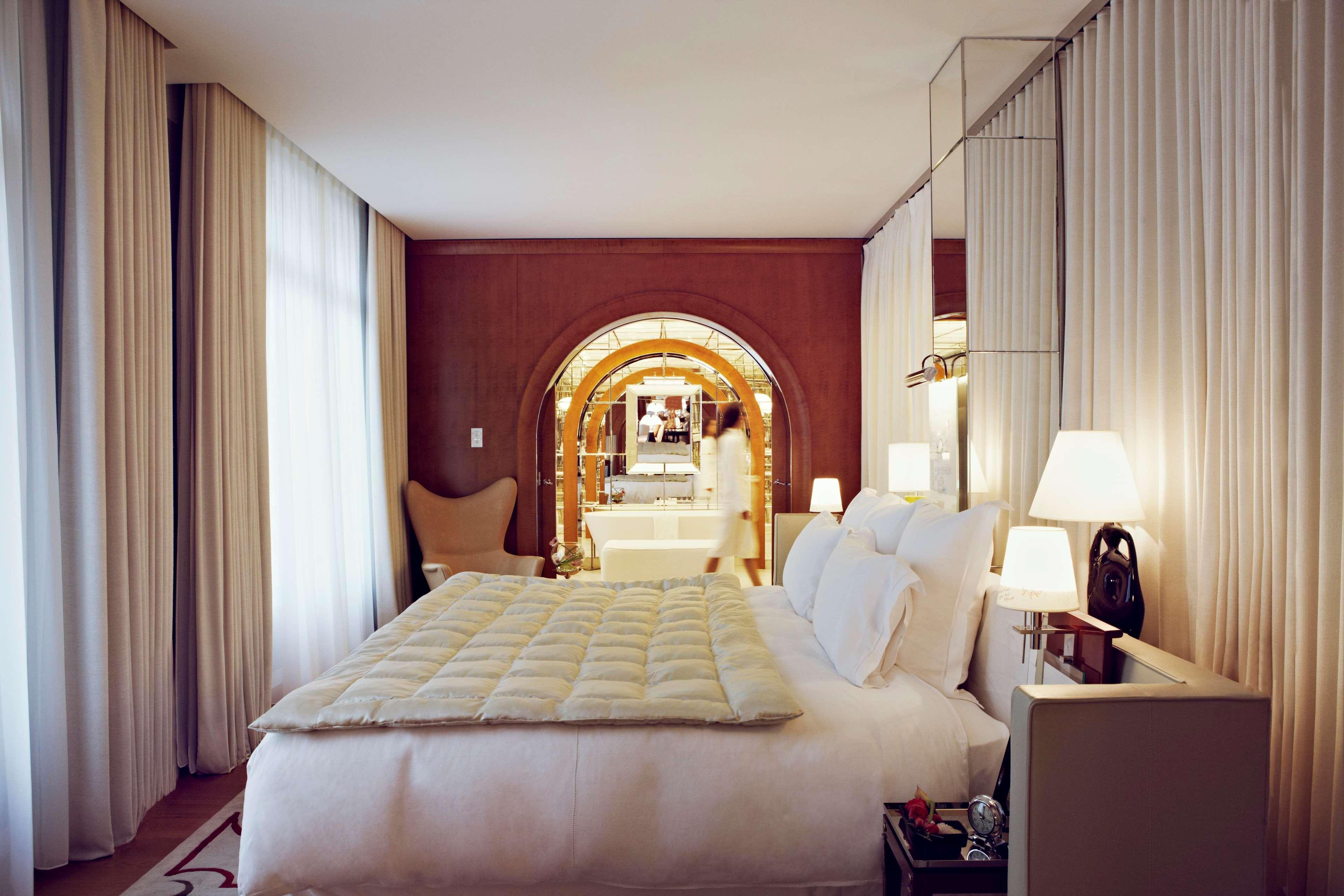 Hotel Le Royal Monceau Raffles Párizs Szoba fotó